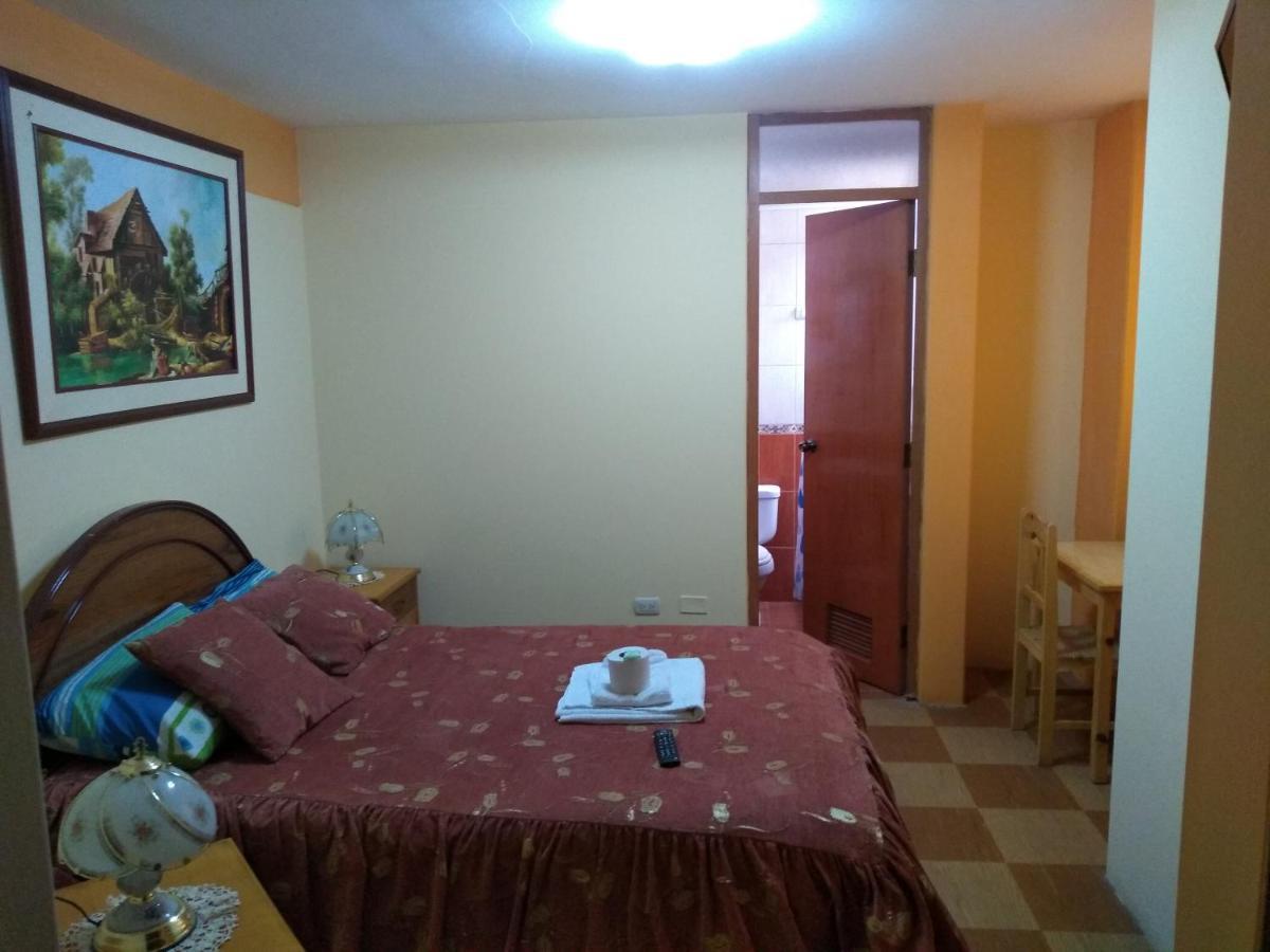 Hostal Vista Al Lago Titicaca ปูโน ภายนอก รูปภาพ