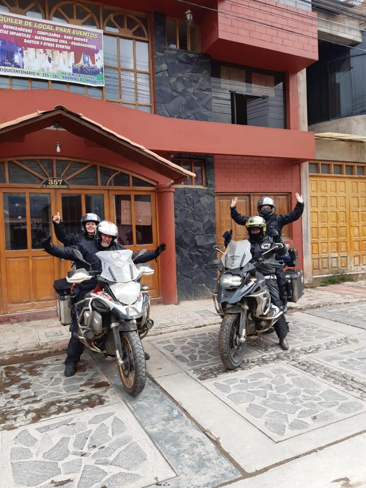Hostal Vista Al Lago Titicaca ปูโน ภายนอก รูปภาพ